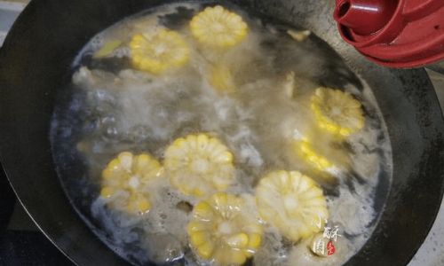 The Science Behind the Milky White:Unraveling the Mystery of Corn and Ribs Soups Transformation