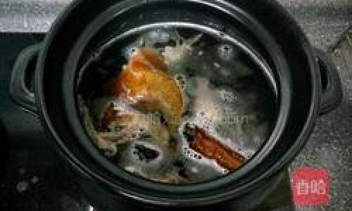 The Art of Crafting a Comforting Pot of Chinese Duck Soup:A Step-by-Step Guide