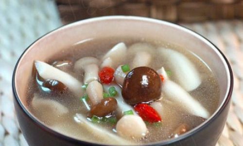 The Art of Crafting the Perfect Soup:Essential Ingredients for Nourishing Broths and Hearty Stews
