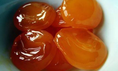 Are Salted Duck Egg Yolks in Zongzi Raw?Unraveling the Culinary Mystery