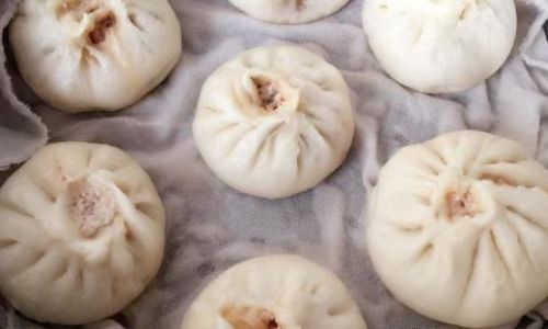 The Art of Steaming Baozi:Why Waiting a Few Minutes After Steaming Is Crucial for Perfect Results