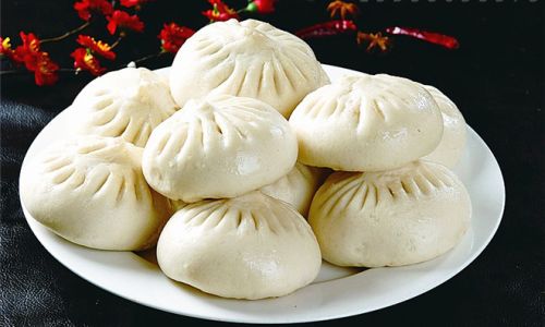 The Art of Crafting Perfect Baozi:Mastering the Techniques for Flavorful Steamed Buns