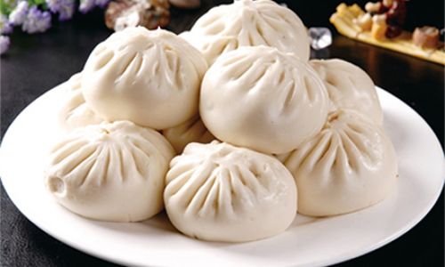 The Art of Crafting Perfect Steamed Buns:A Step-by-Step Guide to Making Baozi at Home