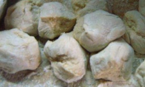 The Role of Oil in Bao Dough:A Comprehensive Guide to Achieving Perfectly Fluffy Steamed Buns