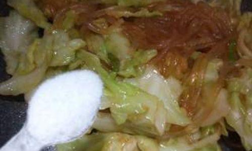 Mastering the Art of Cooking Cabbage and Vermicelli:A Flavorful Journey from Kitchen to Table