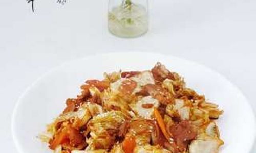 Mastering the Art of Stir-Fried Cabbage with Meat:A Flavorful Journey from Kitchen to Table