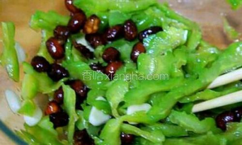 Mastering the Art of Bitter Gourd Salad:A Comprehensive Guide to Recipes and Techniques