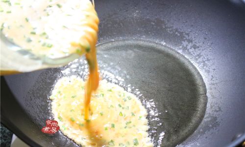 Mastering the Art of Fluffy and Tender Scrambled Eggs:A Comprehensive Guide