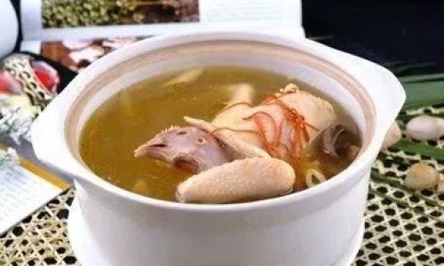 Whip Up a Gourmet Chicken Soup in 30 Minutes:A Flavorful Lifesaver for Busy Days