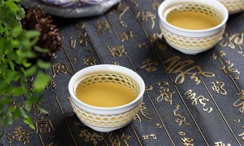 Exploring the World of Semi-Fermented Teas:A Guide to Types,Production,and Cultural Significance