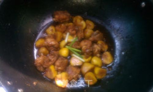 Mastering the Art of Chinese Chestnut Chicken:A Step-by-Step Guide to Creating Authentic Flavors