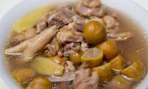 A Comprehensive Guide to Crafting the Perfect Chestnut Stewed Chicken:A Timeless Recipe