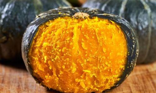 Delicious and Nutritious:A Comprehensive Guide to Cooking Chestnut Kabocha Squash Beibei Pumpkin)