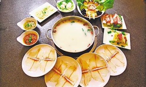 Homemade Snakehead Fish Hot Pot:A Step-by-Step Guide to a Flavorful Family Feast