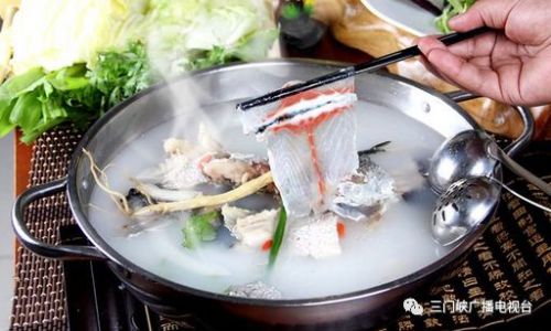Homemade Snakehead Fish Hot Pot:A Step-by-Step Guide to a Flavorful Family Feast