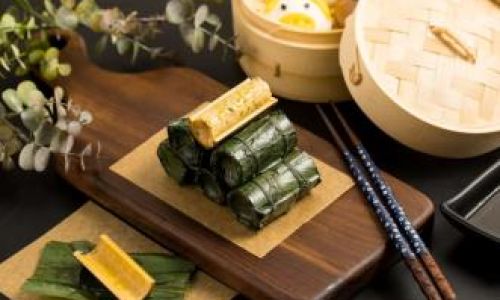 Mastering the Art of Bamboo Tube Zongzi:A Comprehensive Guide for Street Vendors
