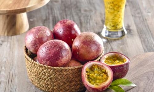 Can You Eat Passion Fruit Seeds?Unraveling the Truth Behind This Culinary Conundrum