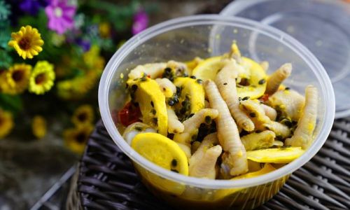 Exotic Refreshment:A Step-by-Step Guide to Crafting Passion Fruit Iced Chicken Feet