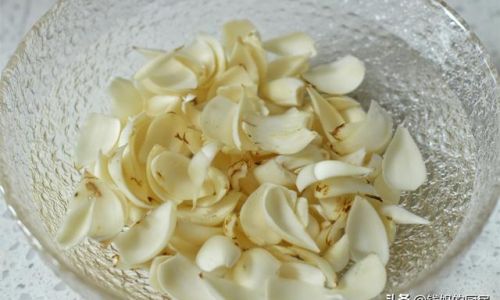 Mastering the Art of Cooking Delicious Lily Bulbs:Techniques,Tips,and Recipes