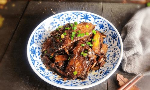 The Timeless Delight of Braised Hairtail:A Culinary Journey Through Flavors and Traditions