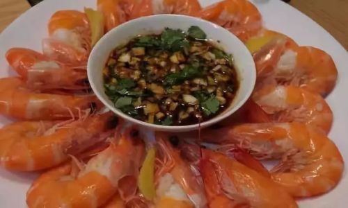 Mastering the Art of Cooking White Boiled Shrimp:Perfect Timing for Tender Results