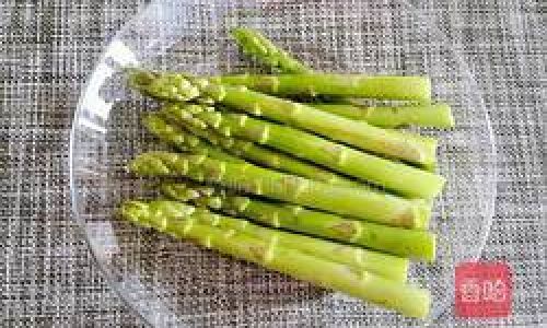Mastering the Art of Blanched Asparagus:A Step-by-Step Guide to Perfectly Cooked Green Spears