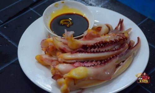 Mastering the Art of Boiled Octopus:A Step-by-Step Guide to Perfect Tenderness and Flavor