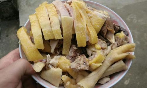 Mastering the Art of Cooking White-Cut Chicken:Perfect Timing and Techniques