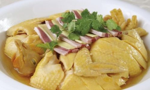 The Art of Chinese Poached Chicken:A Culinary Journey Through Tradition and Flavor