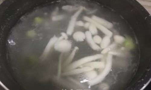 Three Exquisite Methods to Craft White Jade Mushroom Soup:A Culinary Journey