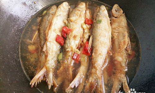 Mastering the Art of Cooking Whitebait:A Comprehensive Guide to Delicious Recipes and Techniques