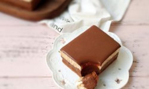 Homemade White Chocolate Delight:A Step-by-Step Guide to Crafting Creamy Confections at Home