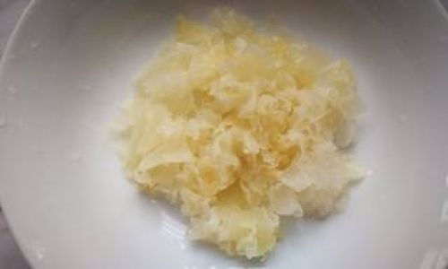 The Art of Preparing Tremella:A Comprehensive Guide to Cooking White Fungus