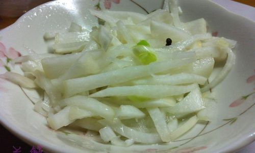 Mastering the Art of Pickling Daikon Radish:A Guide to Achieving Irresistible Crispiness and Flavor