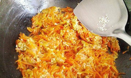 Mastering the Art of Stir-Frying Daikon and Carrots:A Guide to Perfectly Crisp and Flavorful Dishes