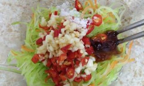 Crispy Delight:A Guide to Crafting the Perfect White and Red Radish Salad