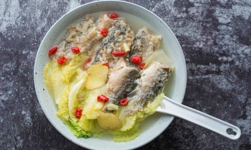 Mastering the Art of White Radish Stewed Fish:A Step-by-Step Guide to Culinary Excellence