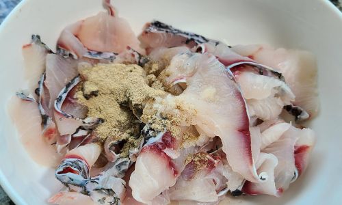 Mastering the Art of White Radish Stewed Fish:A Step-by-Step Guide to Culinary Excellence