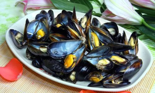 Mastering the Art of Cooking Mussels with Chinese Baijiu:A Flavorful Journey
