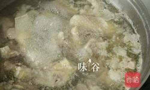 Homemade Ginkgo Biloba Chicken Stew:A Comforting Traditional Recipe