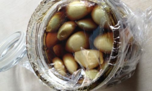 How to Make White Vinegar-Infused Garlic:A Step-by-Step Guide and Its Culinary Uses
