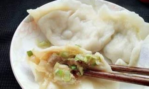 The Ultimate Guide to Crafting Authentic Chinese Cabbage and Pork Dumplings:A Step-by-Step Recipe