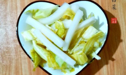 The Art of Crafting Traditional Kimchi:A Step-by-Step Guide to Fermenting Napa Cabbage