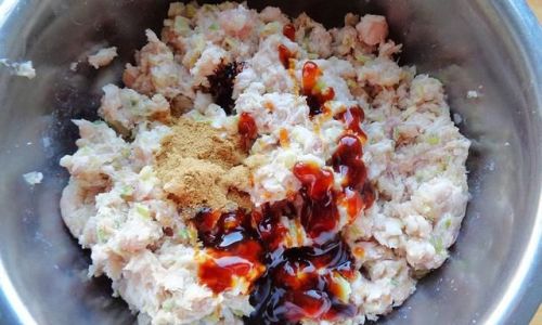 How to Craft the Perfect Cabbage and Pork Dumpling Filling:A Comprehensive Guide