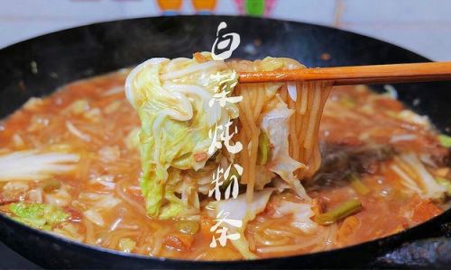Mastering the Art of Cabbage and Vermicelli Stew:A Flavorful Journey from Kitchen to Table