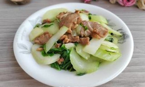 The Authentic Guide to Crafting Perfect Cabbage Stir-Fry with Meat:A Time-Honored Recipe