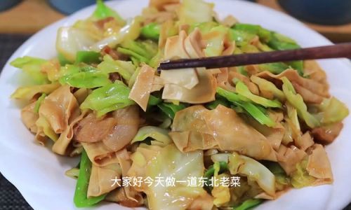 Mastering the Art of Stir-Fried Cabbage with Dried Tofu:A Flavorful Guide to a Classic Dish