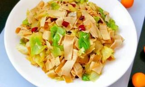 Mastering the Art of Stir-Fried Cabbage with Dried Tofu:A Flavorful Guide to a Classic Dish