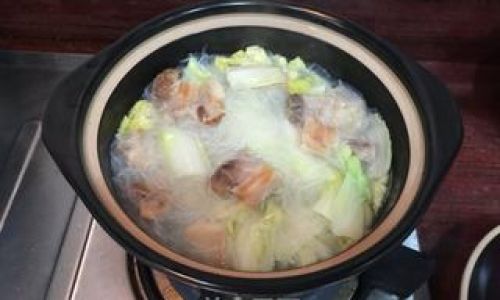 Mastering the Art of Chinese Cabbage Stew:A Flavorful Journey from Kitchen to Table