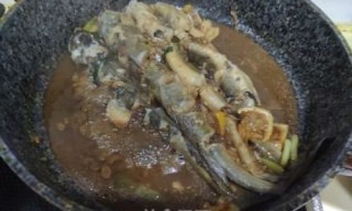 A Step-by-Step Guide to Crafting the Perfect Braised Black Carp with Glutinous Rice Cakes